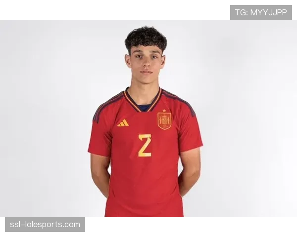 聚焦“新金童”：17岁的巴塞罗那边卫福特入选西班牙成年国家队